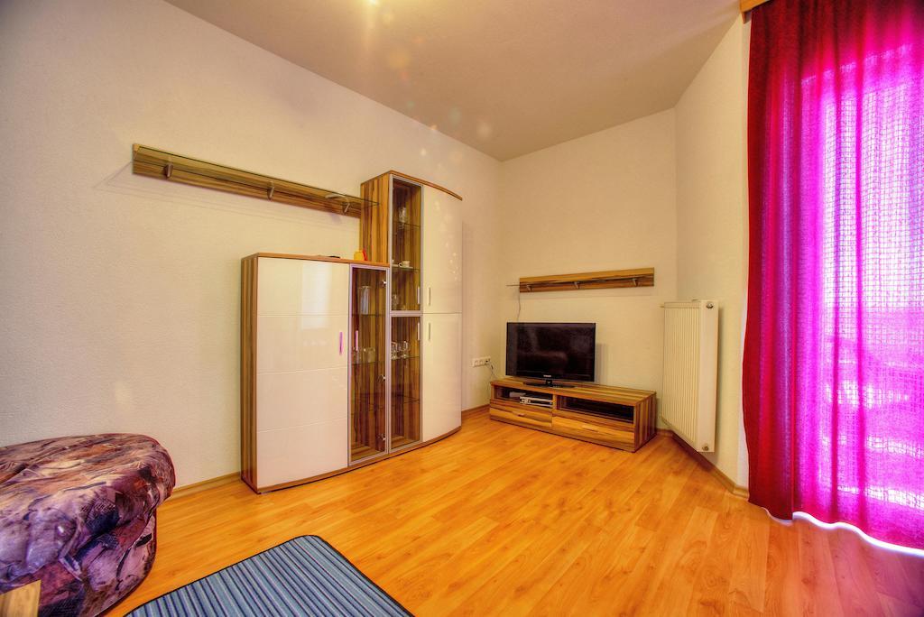 Apartments Peran シベニク 部屋 写真