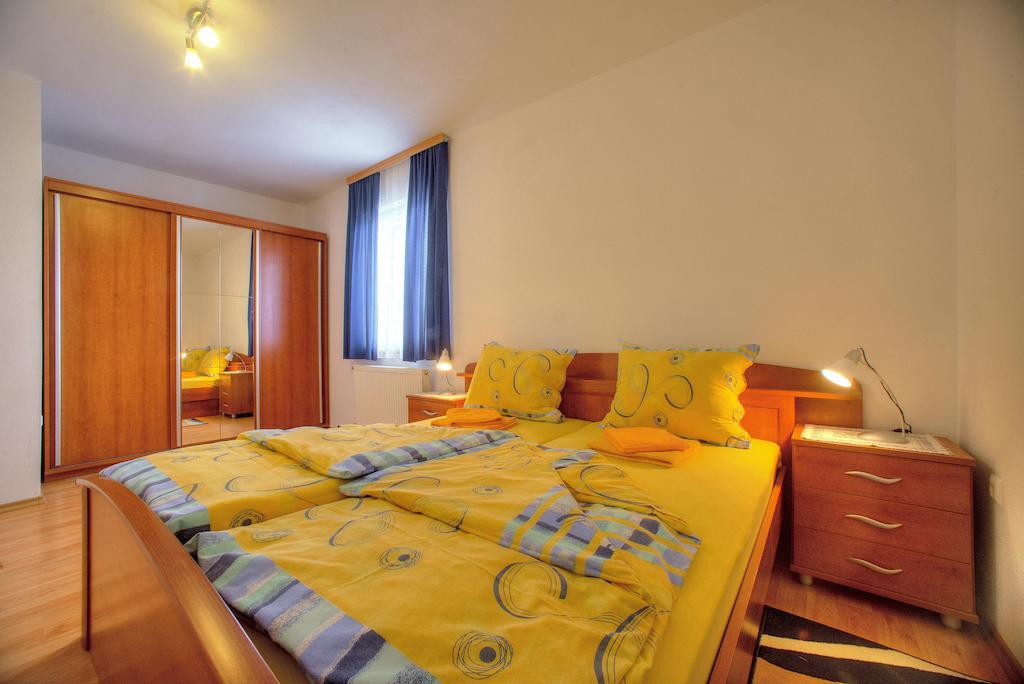 Apartments Peran シベニク 部屋 写真