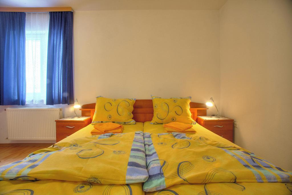 Apartments Peran シベニク 部屋 写真